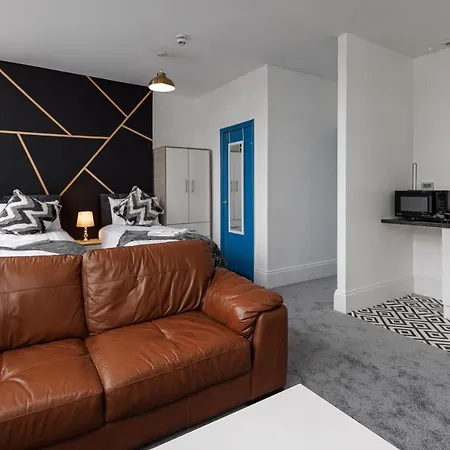 Centre 7 With Kitchenette, Free Wifi And Smart Tv By Yoko Apartment *